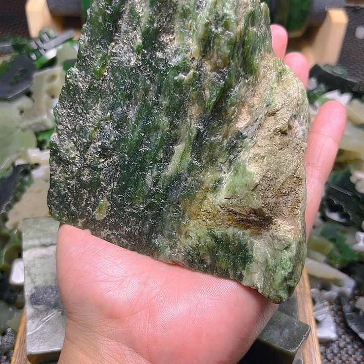 和田玉未镶嵌珠宝半成品尚****士