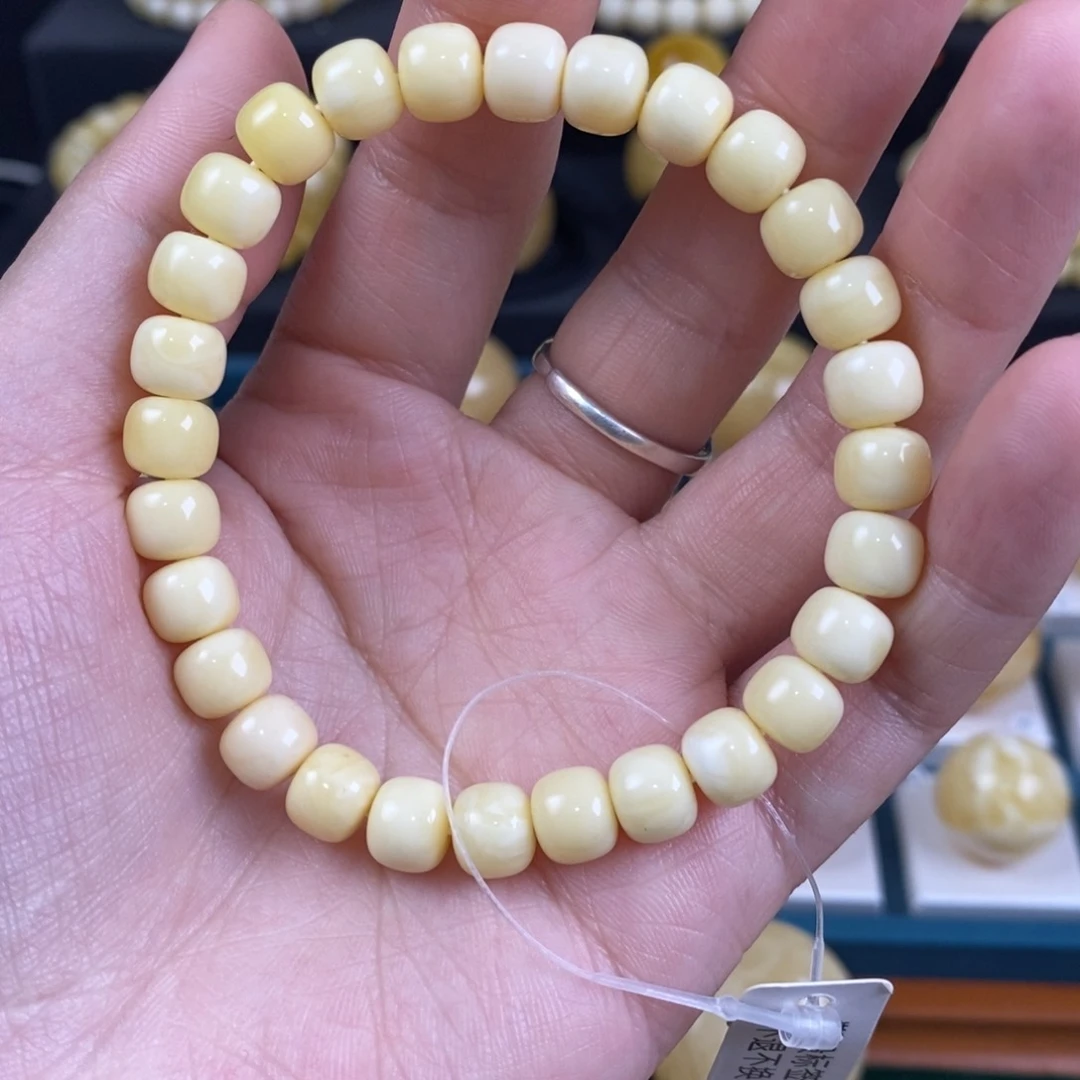 未镶嵌蜜蜡珠宝奇石