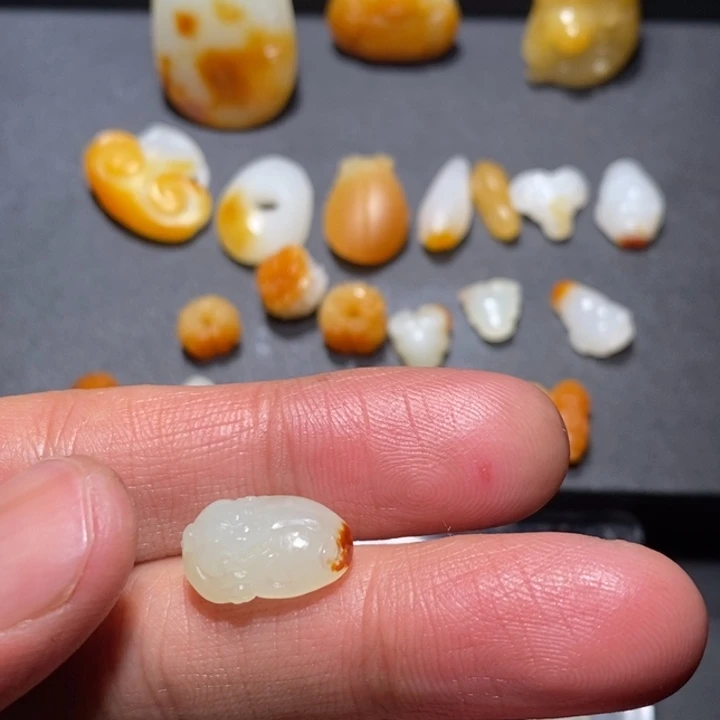 和田玉颈饰未镶嵌无***@