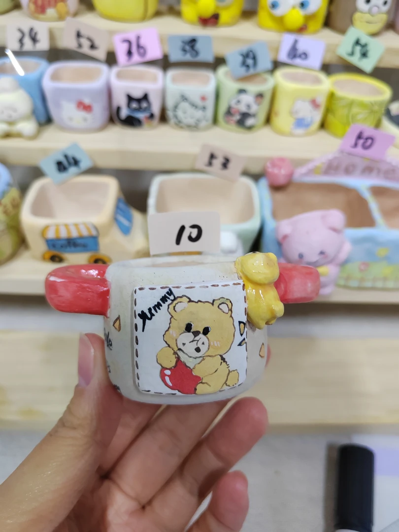 苹果小熊3.5乘3.5手绘陶艺多肉花盆上釉