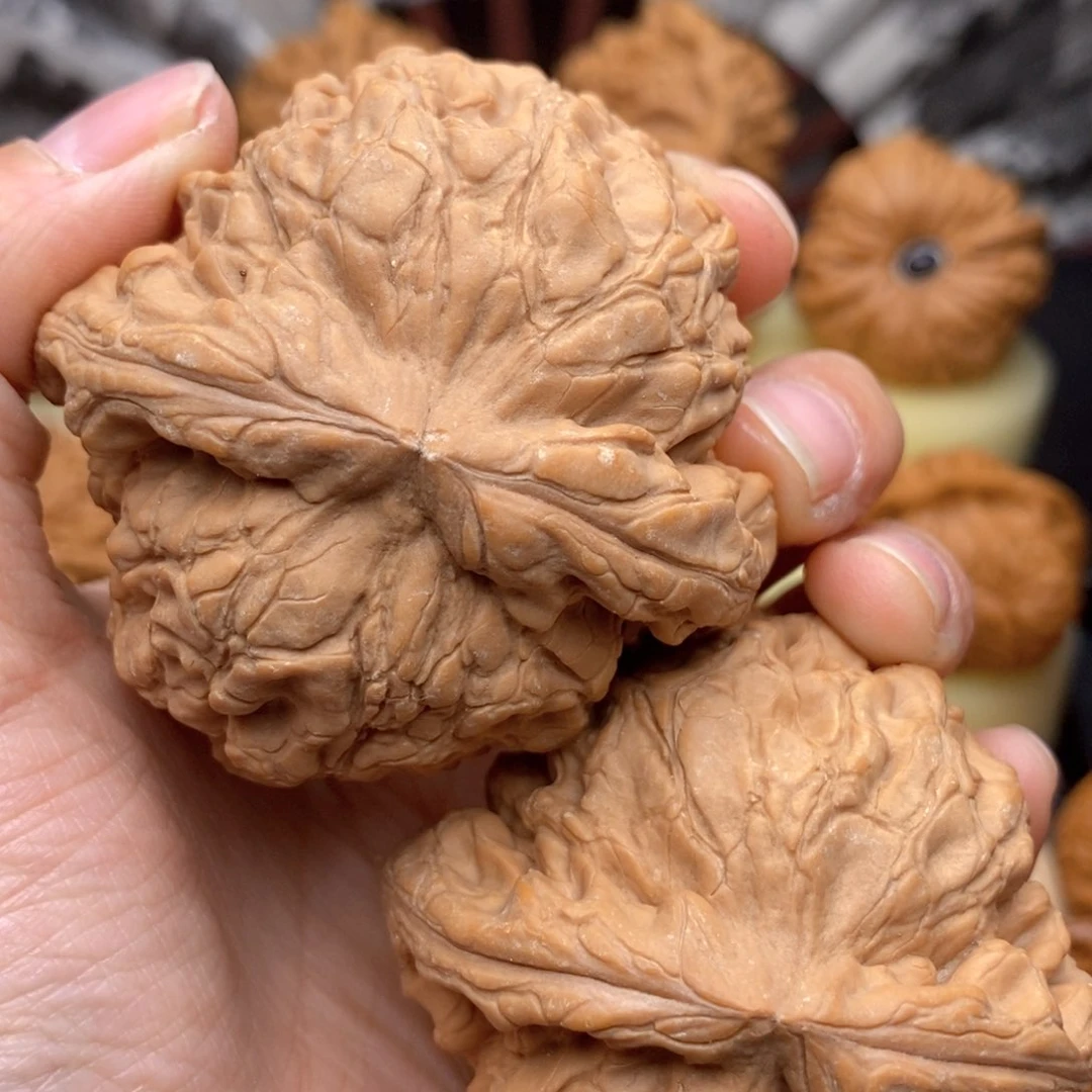 文玩核桃把件55.6全龙鼎