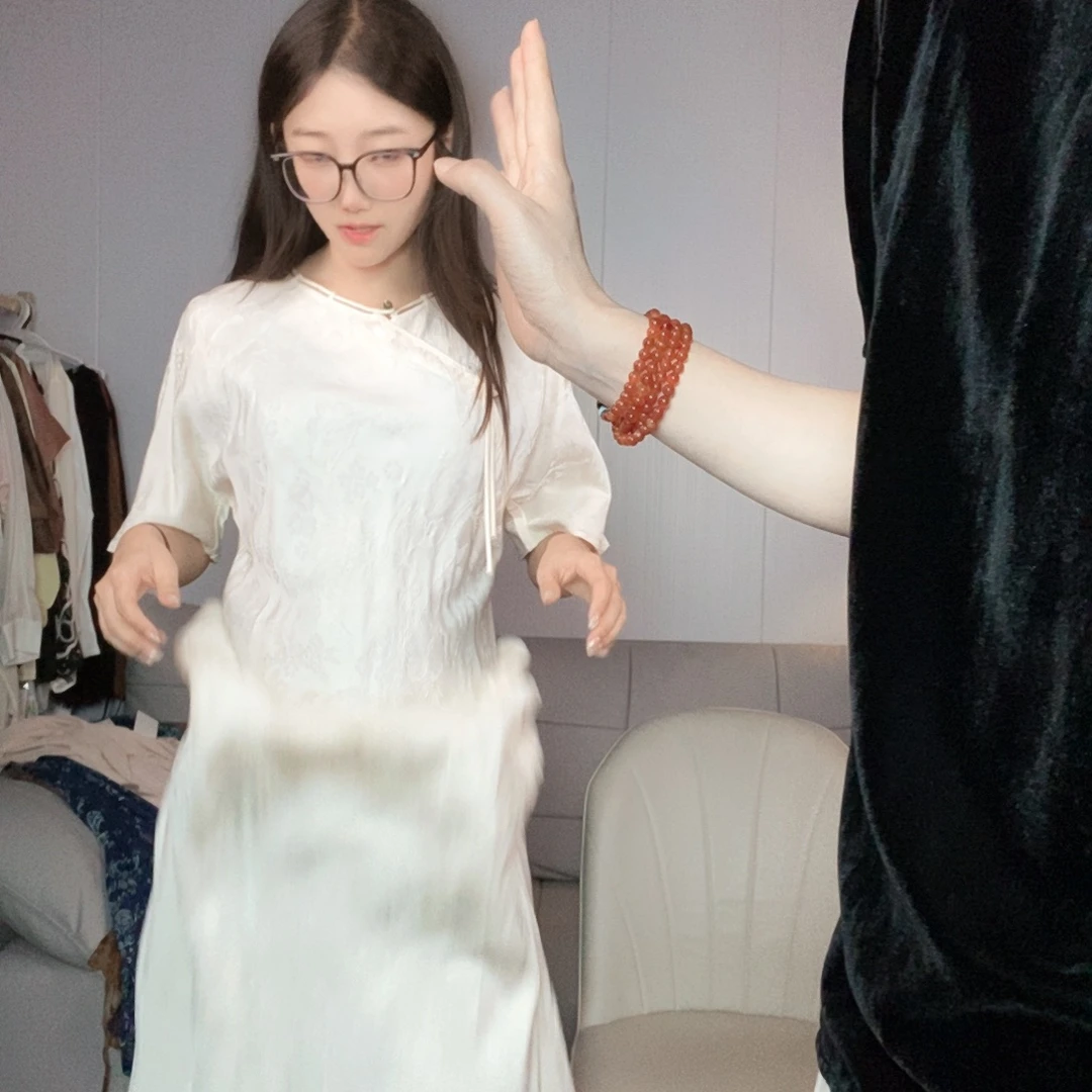 三加四家旗袍去拍快点