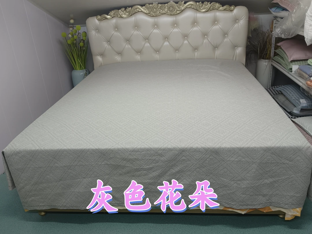 提花加厚棉麻床单，正面是细纱提花柔软顺滑，背面是棉麻，透气吸汗。