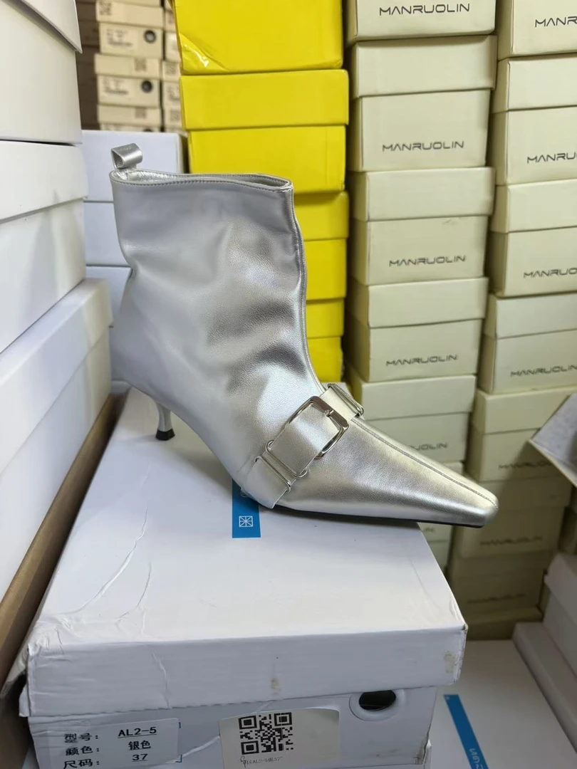 哈哈女鞋 2025国风款短靴5CM     AL2-5