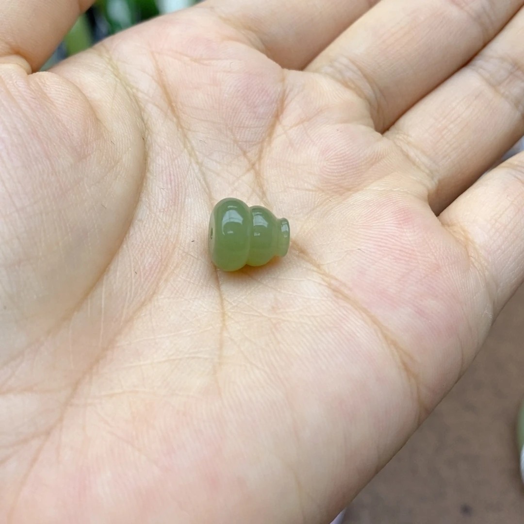 顺***水和田玉手镯未镶嵌