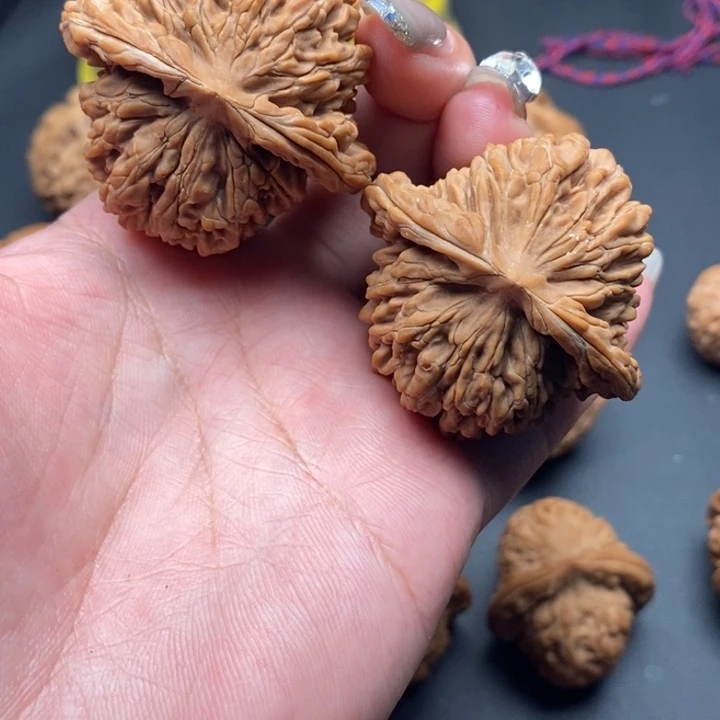 文玩核桃吊坠四座楼