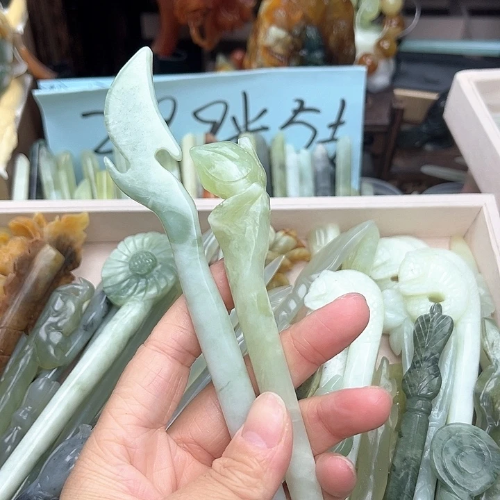 蛇纹石玉未镶嵌发簪