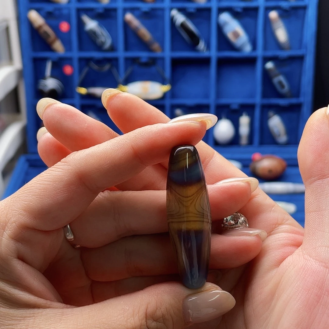 珠***乐玛瑙/玉髓未镶嵌珠宝半成品