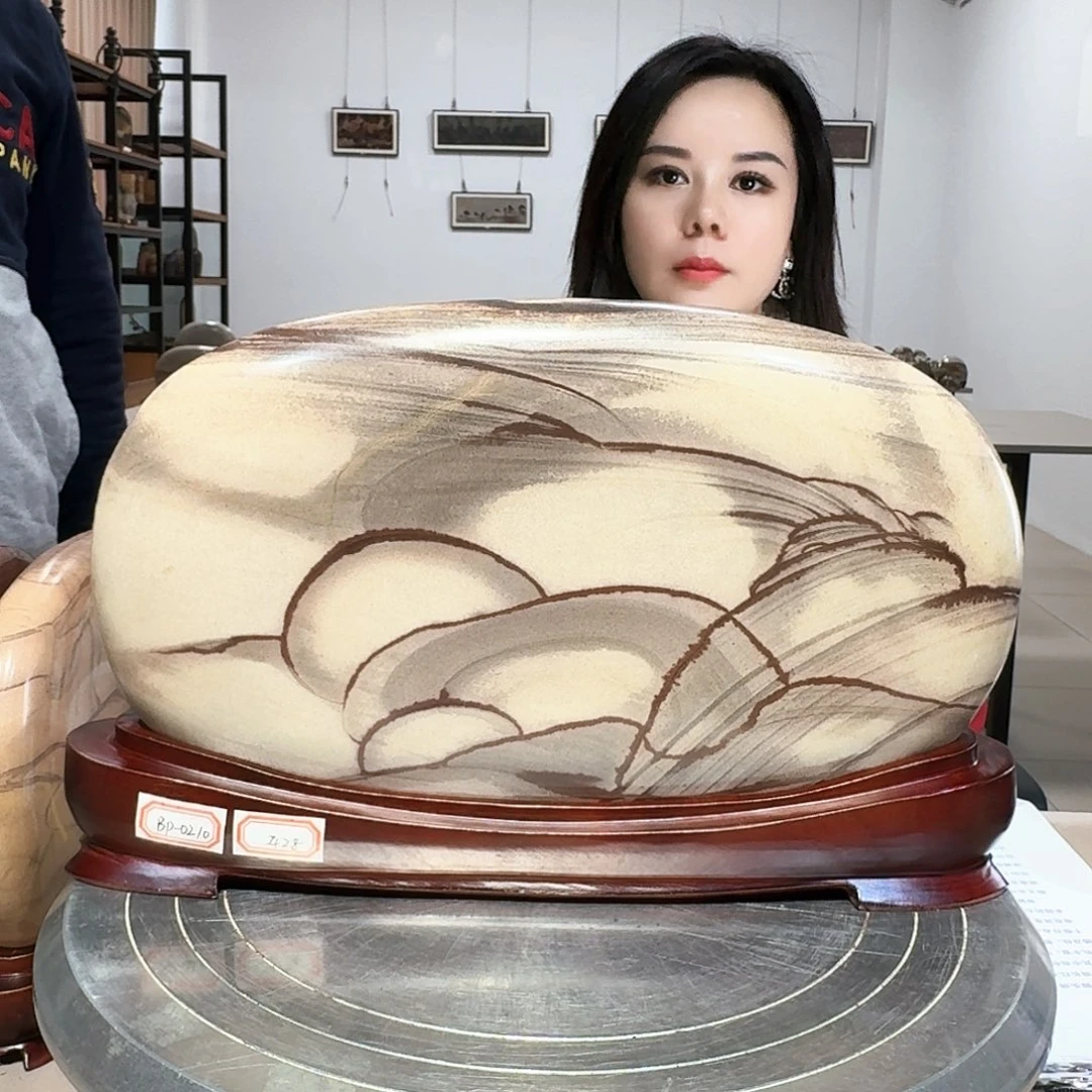 31×18×4 长江画面石摆件