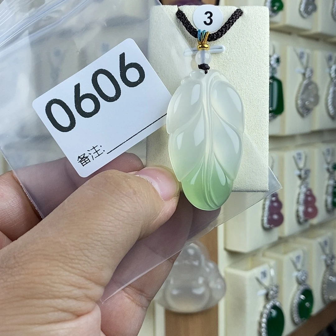 玛瑙/玉髓颈饰未镶嵌郭****爷