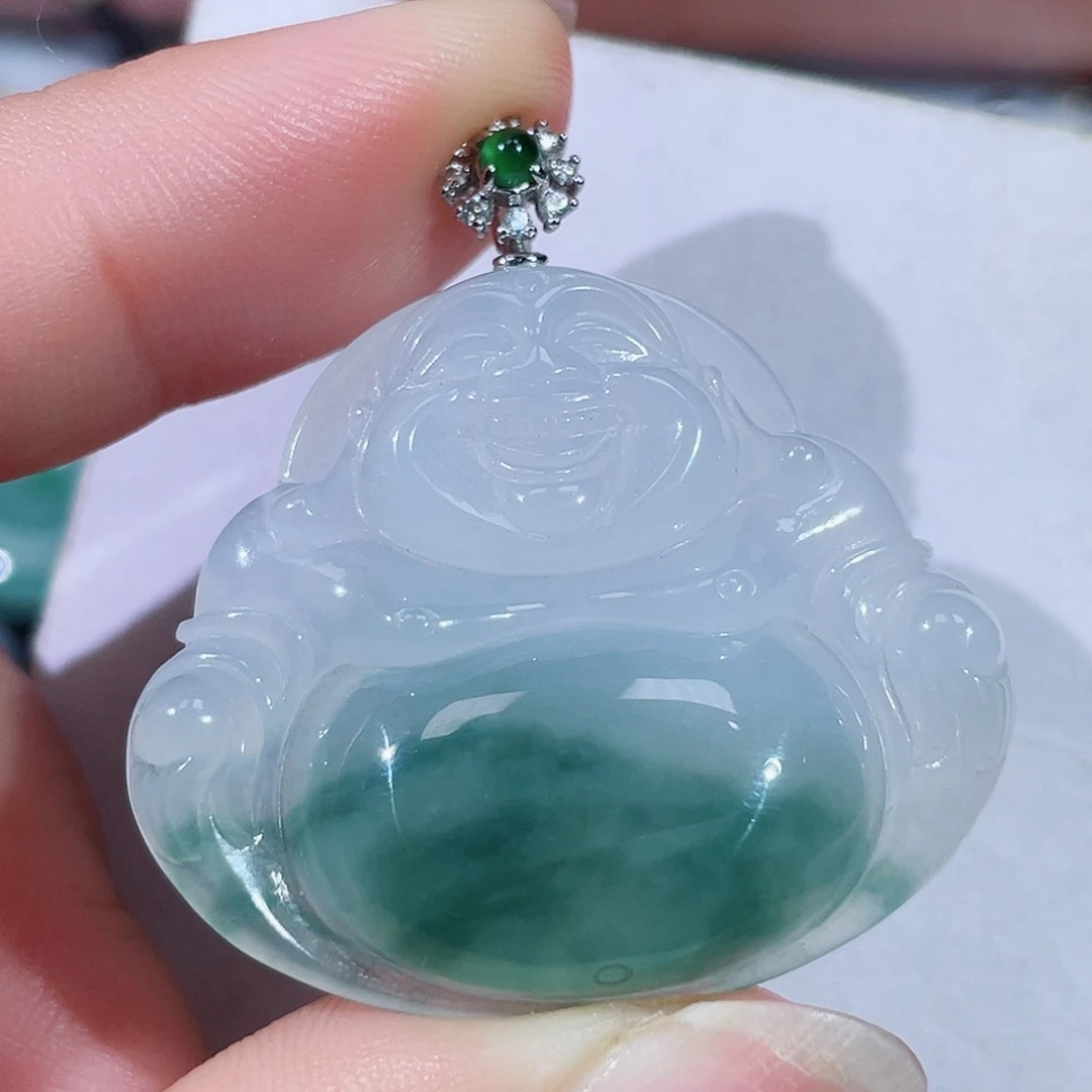 颈饰18K金镶嵌翡翠佛公