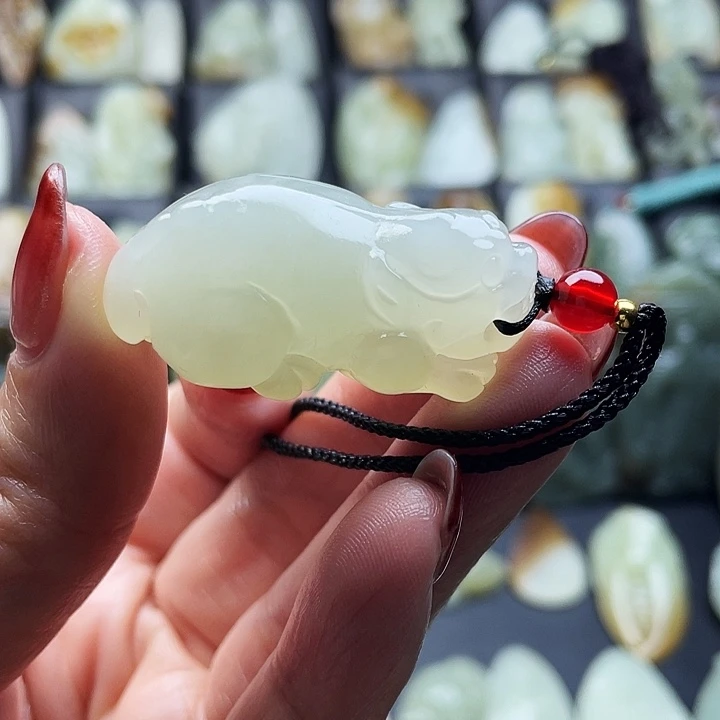 和田玉（糖玉）未镶嵌挂件