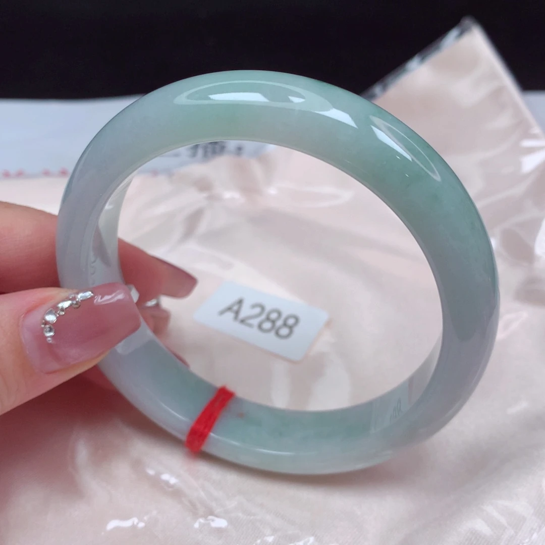 翡翠手镯未镶嵌手镯60