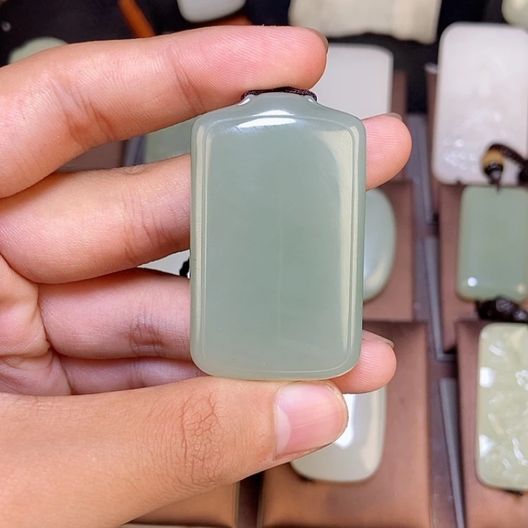 【闪购商品】颈饰未镶嵌和田玉