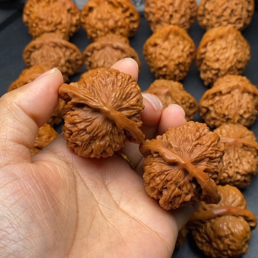 【闪购商品】文玩核桃把件43篓子