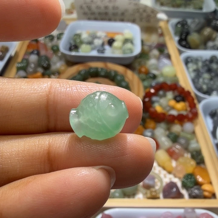 和田玉未镶嵌珠宝半成品
