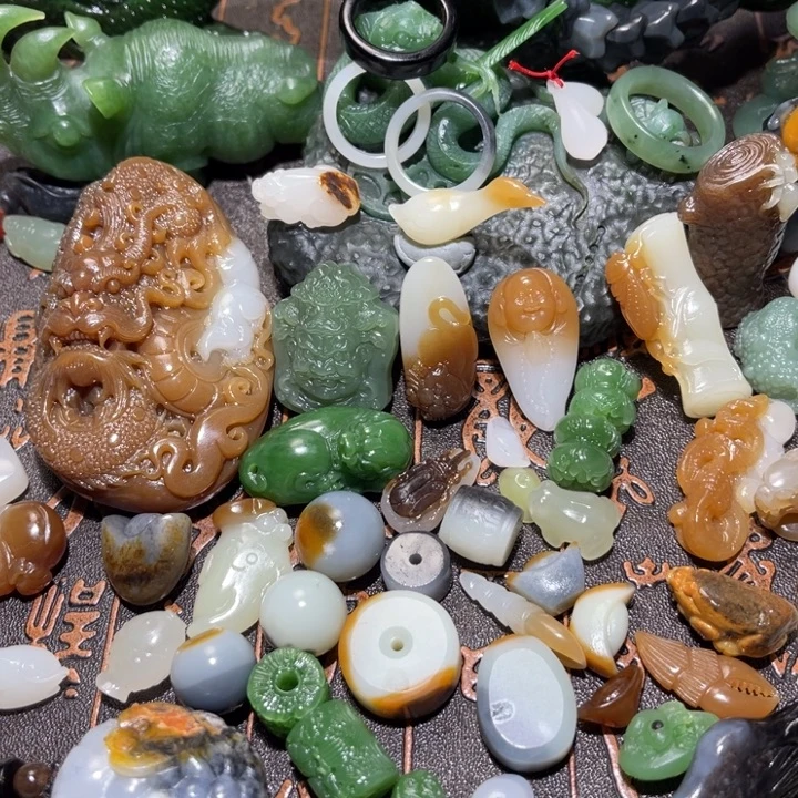 和田玉未镶嵌吊坠(不含链)