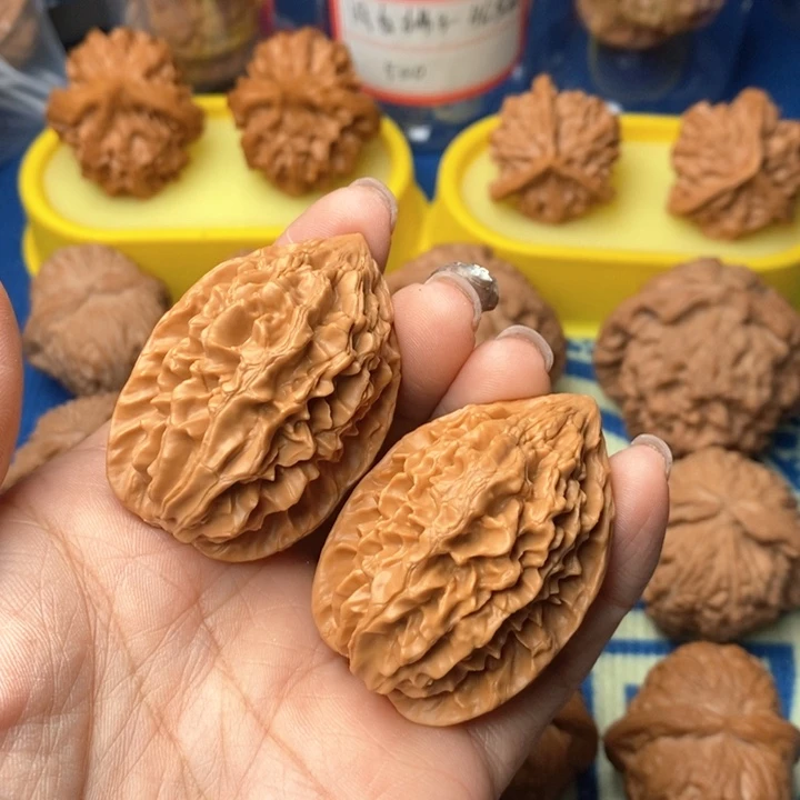 吊坠桃核招财鼠3.4核桃