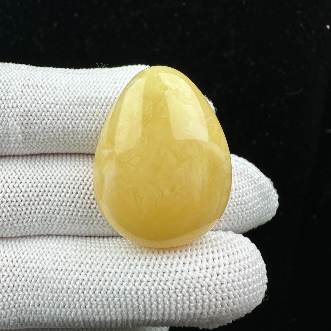 Y2112天然原矿蜜蜡 满蜡妖花水滴牌 24*31*12mm抖音基地质检发货