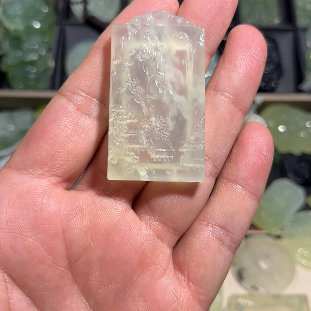 梗***哥未镶嵌蛇纹石玉颈饰