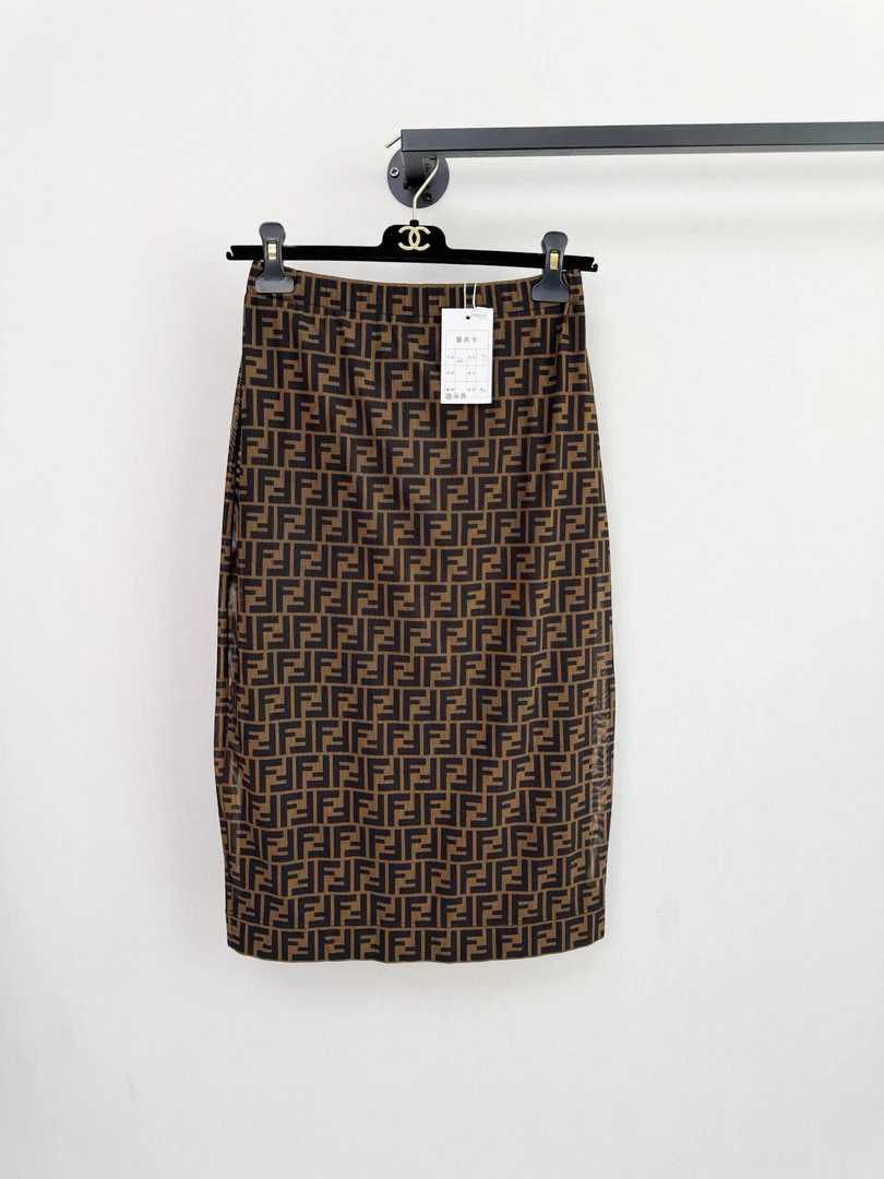 99新 FENDI/芬迪 老花半裙 正品 42码 腰围66-74 裙长71