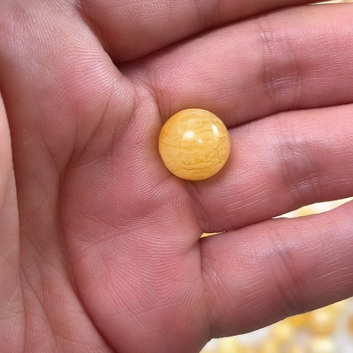 裸石琥珀未镶嵌奇*圆珠