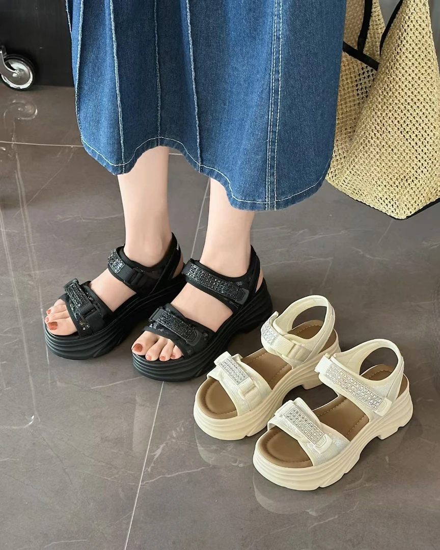 松糕厚底露趾凉鞋女2025夏季新款时尚水钻魔术贴休闲运动沙滩凉鞋