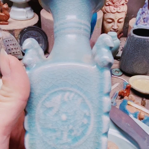 摆件瓷器和陶器中使用大量石器及涂通