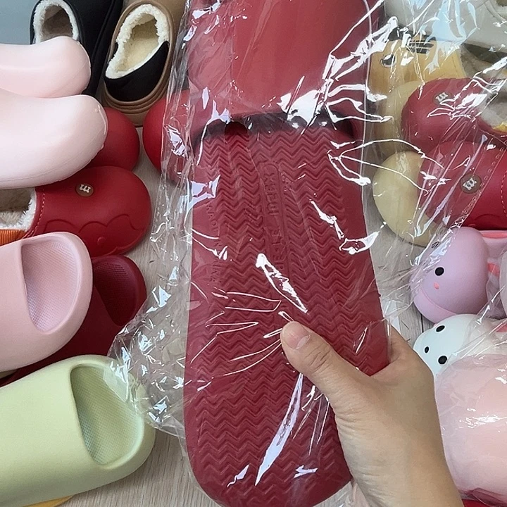 凉靴香蕉船拖鞋。