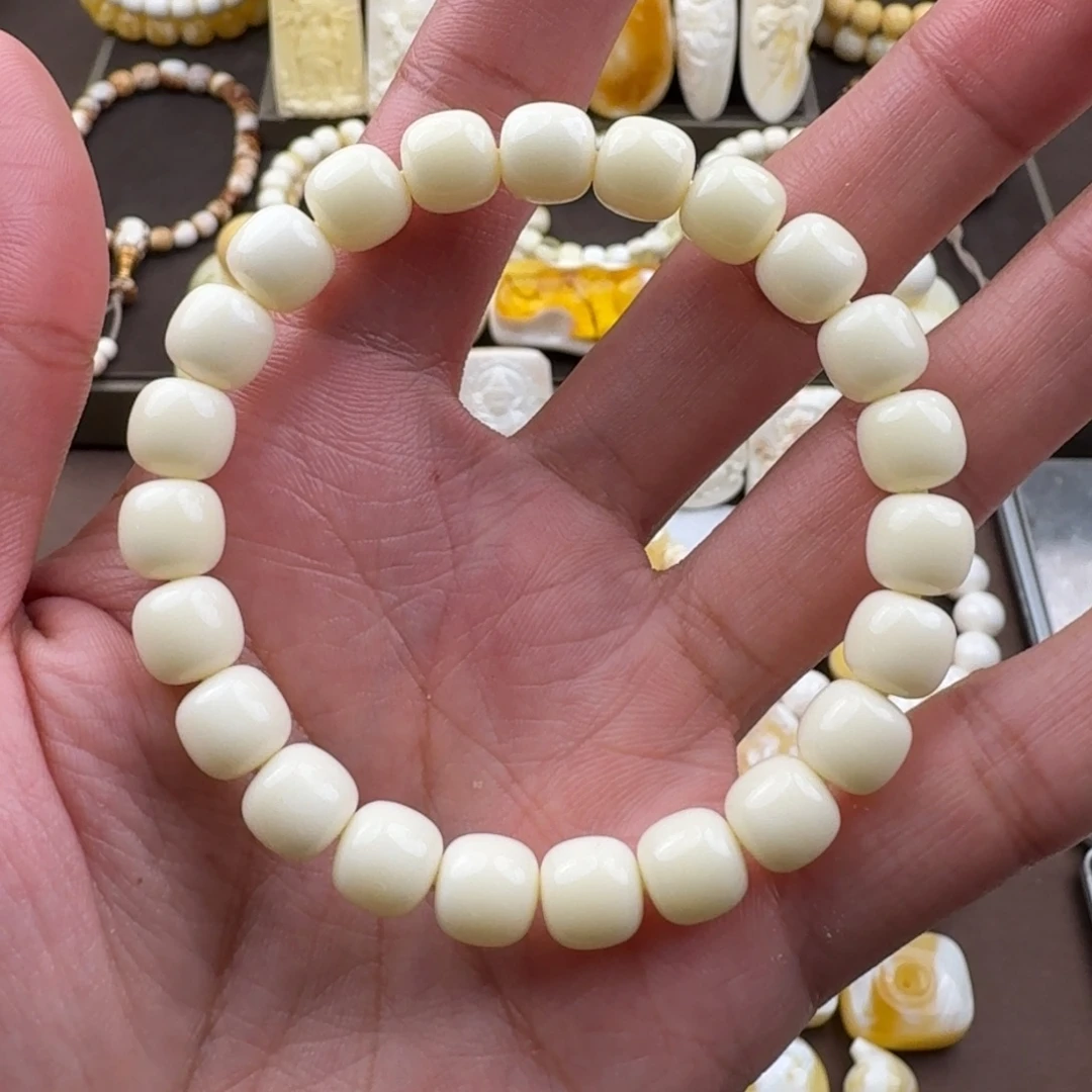 未镶嵌琥珀裸石蜜蜡