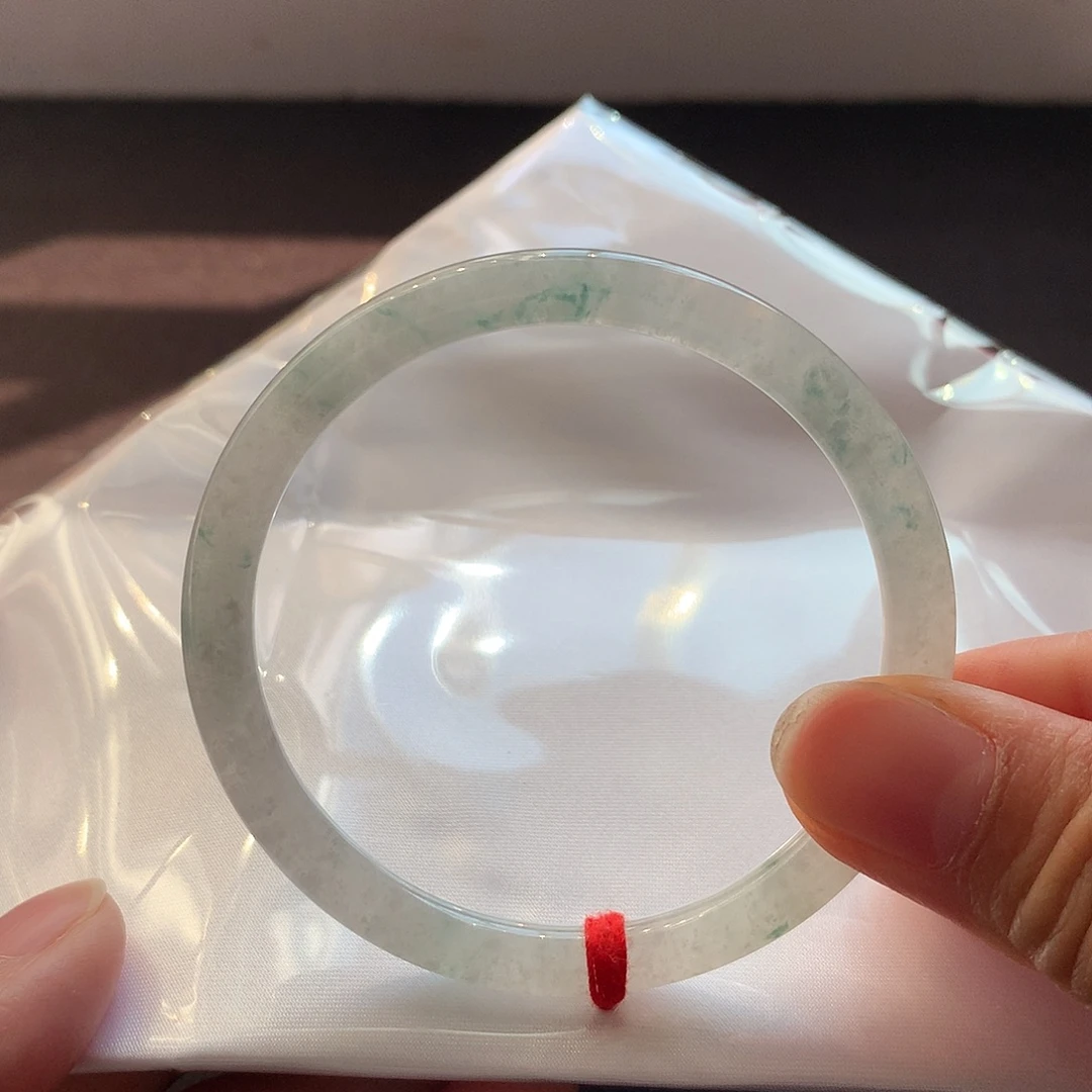 翡翠未镶嵌手镯54.9完美