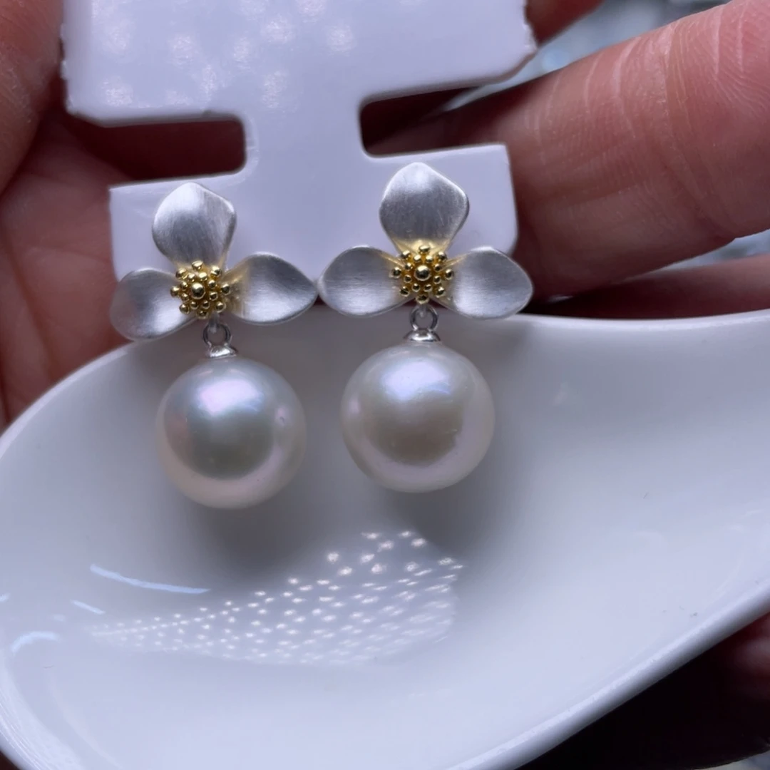 淡水珍珠耳饰未镶嵌