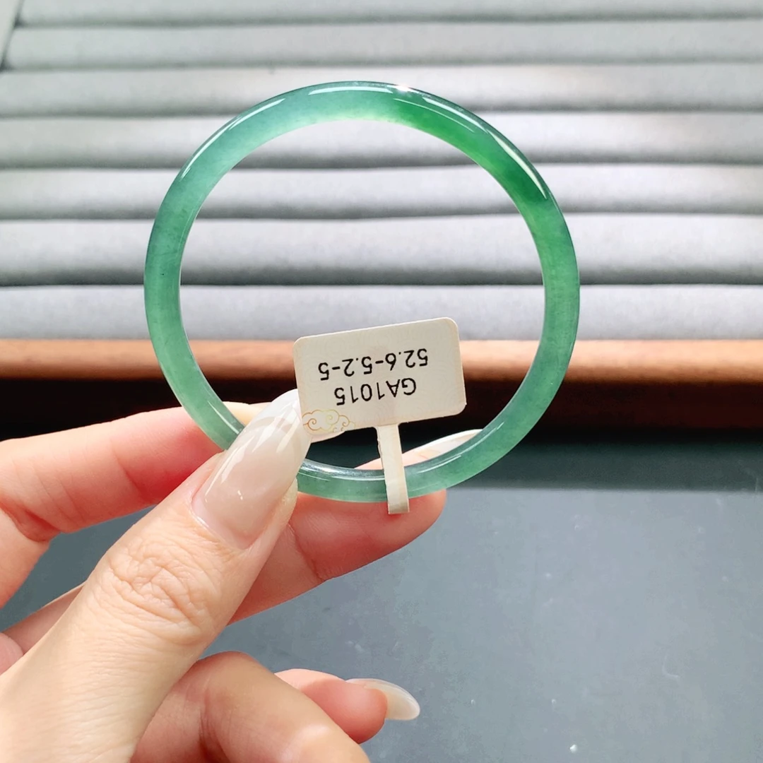 翡翠未镶嵌手镯天然