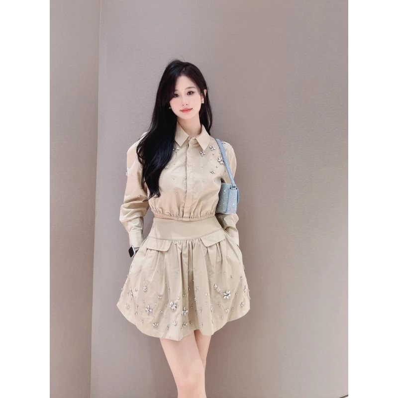 no退no换YOYOUNA赵丽颖同款秋季通勤设计感钉钻卡其色衬衫套装