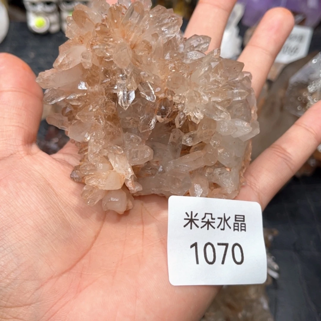 三***湾未镶嵌珠宝半成品水晶水晶