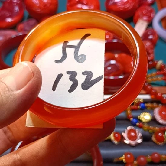 手镯玛瑙/玉髓未镶嵌