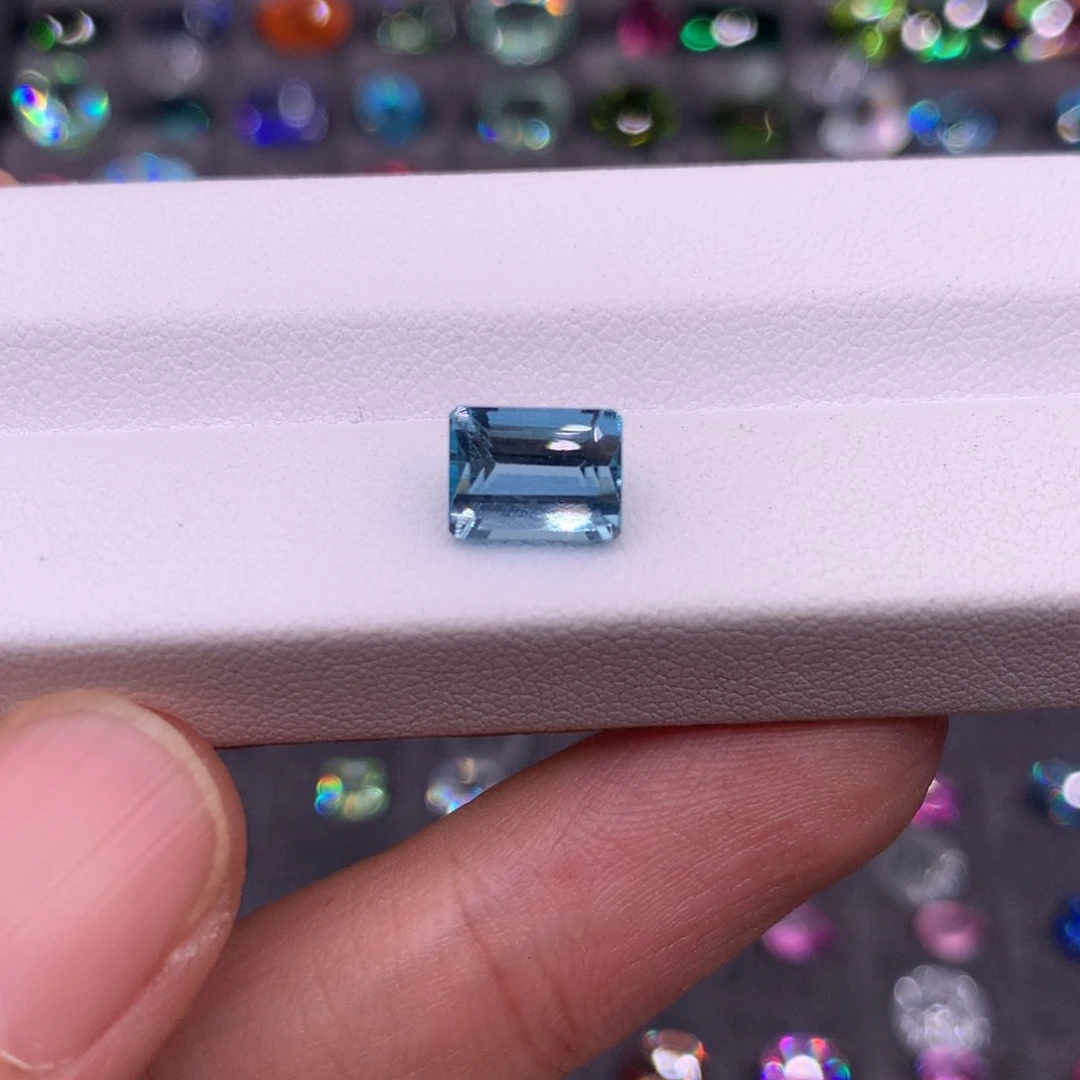 海蓝宝石裸石未镶嵌