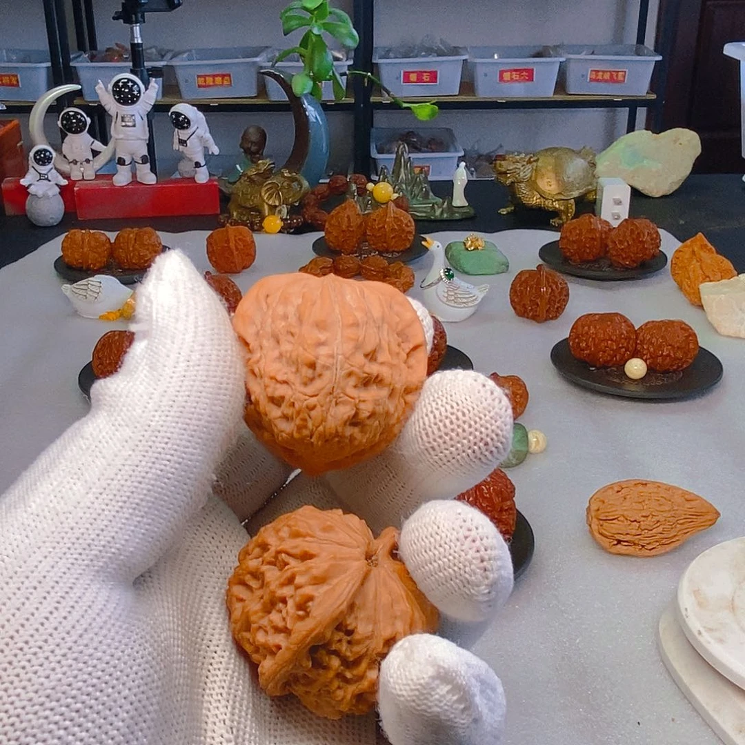 文玩核桃把件德****）天花板罗家沟