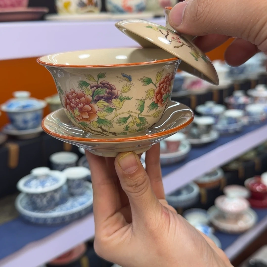 高温下的高温天气使人心情