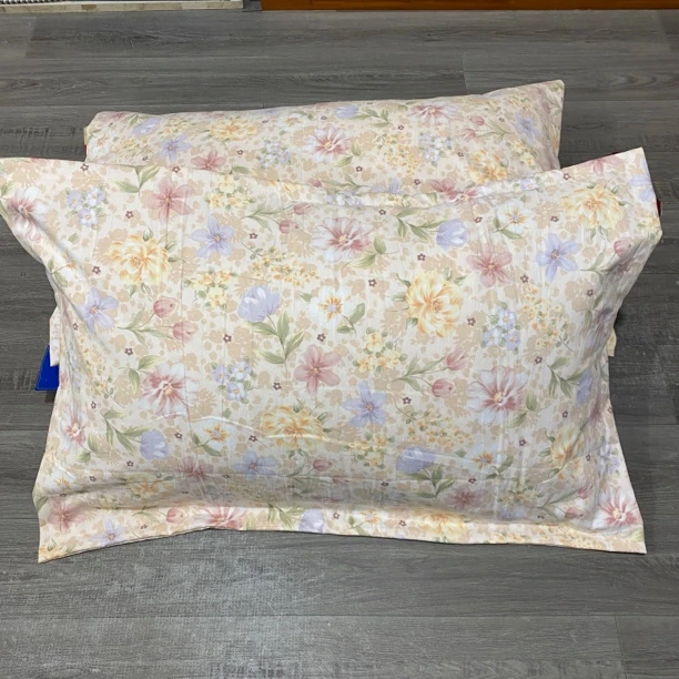 粉花枕套一对（48×74）粉花