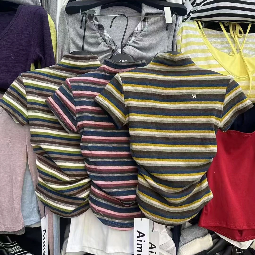 2025夏季新款韩版半高领条纹短袖T恤女设计感修身显瘦打底衫女