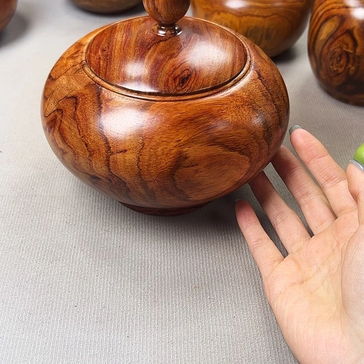 ?*越南黄花梨茶叶罐一个