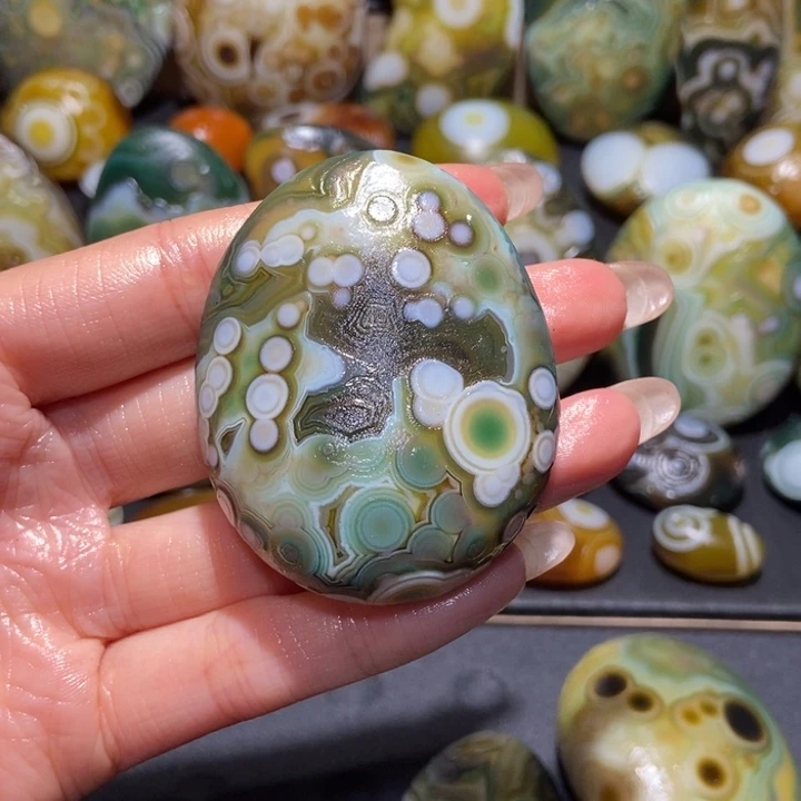 【闪购商品】未镶嵌玛瑙/玉髓珠宝奇石r r