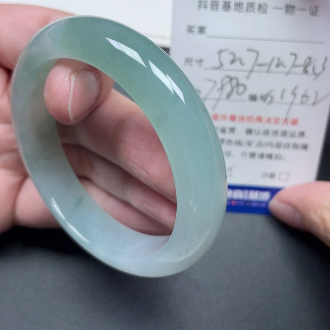 翡翠未镶嵌手镯翡翠