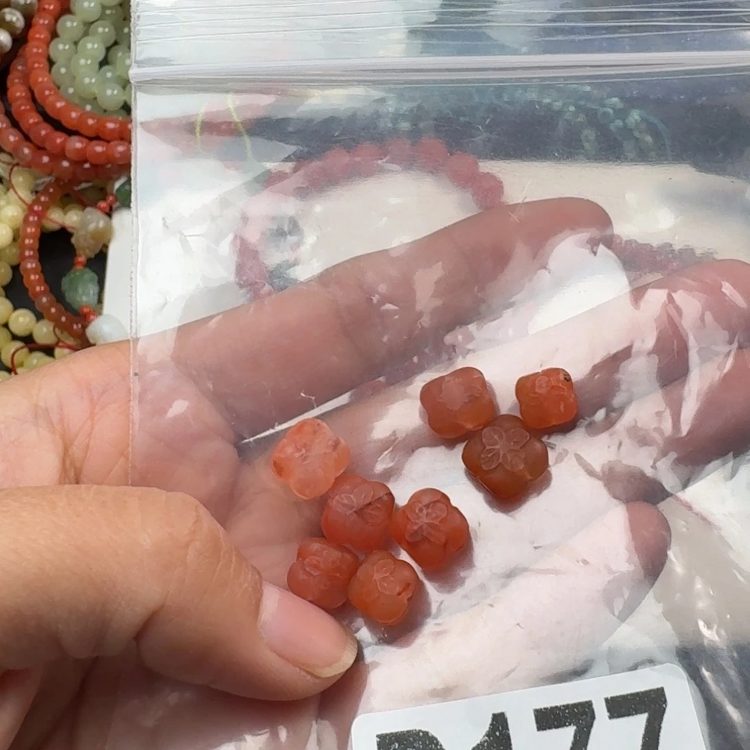 南红玛瑙未镶嵌珠宝奇石