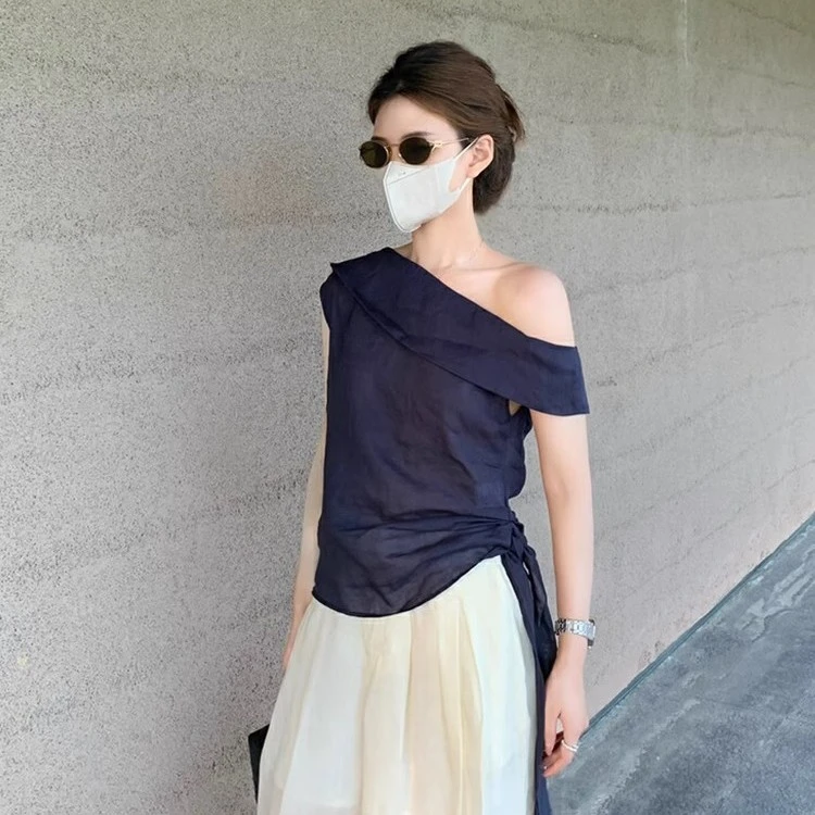 度假风斜领露肩短袖衬衫上衣女夏设计感小众纯欲辣妹别致绑带小衫