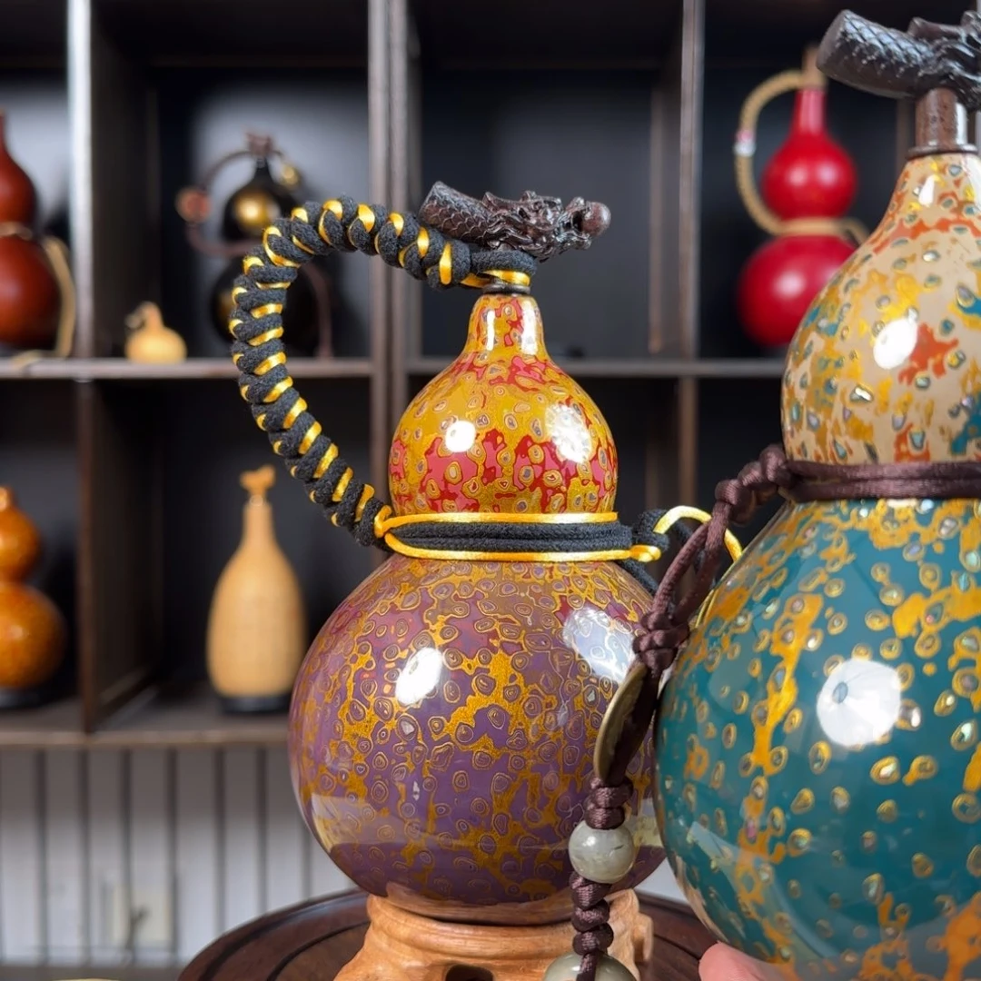 李*给2把漆器……………………