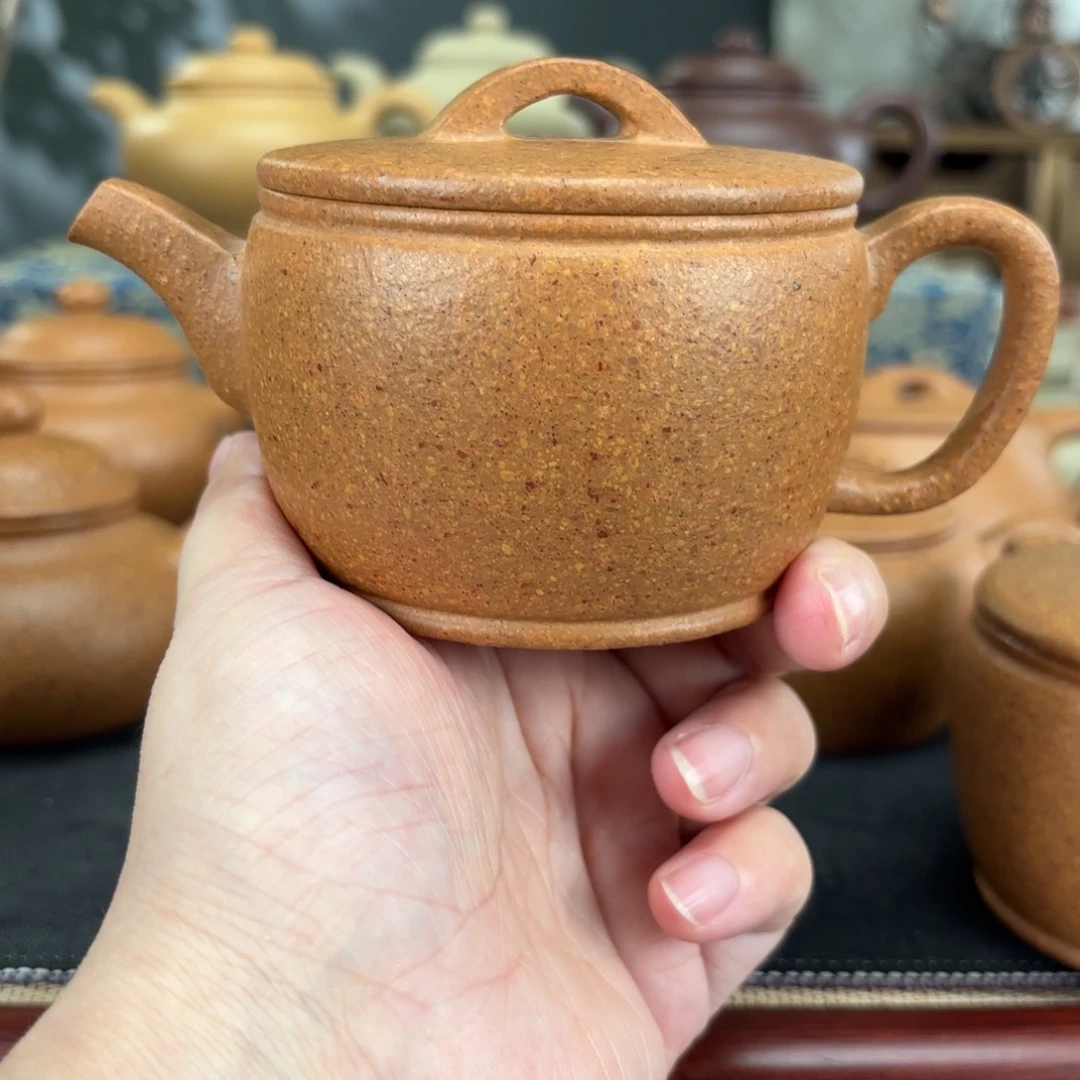紫砂茶壶梨皮黄段汉瓦200