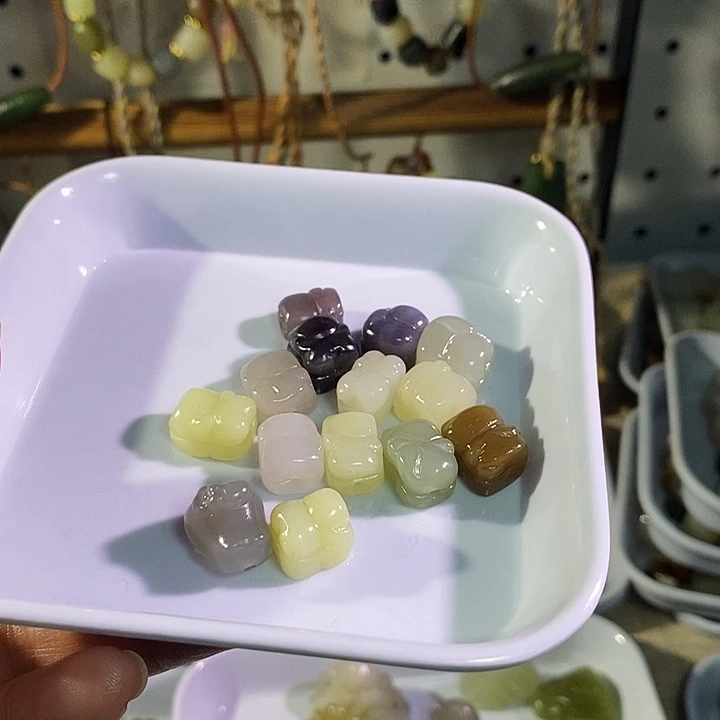 和田玉未镶嵌手链微瑕发二