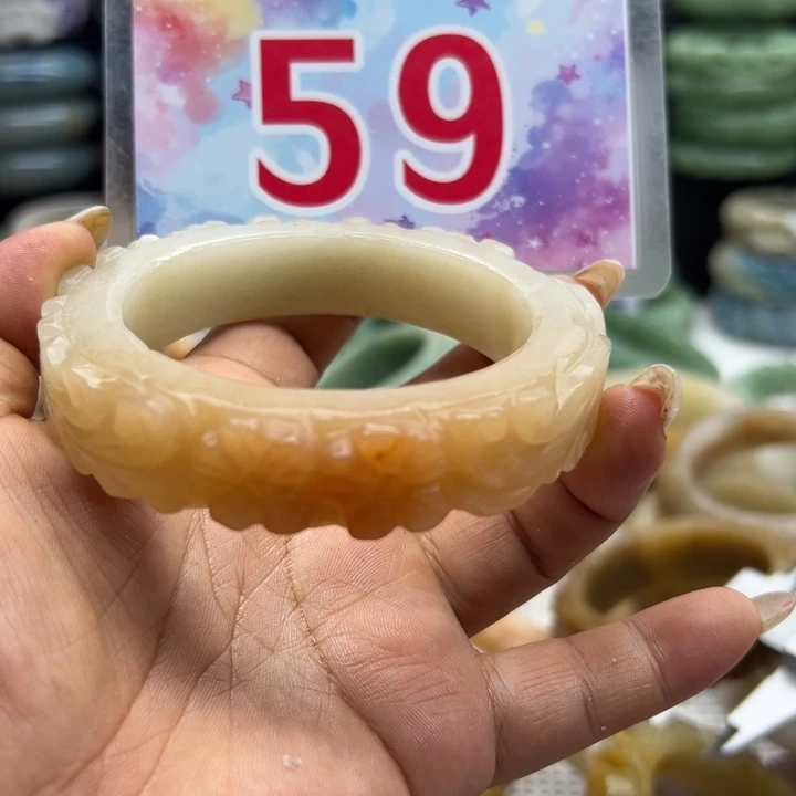石英岩玉手镯未镶嵌